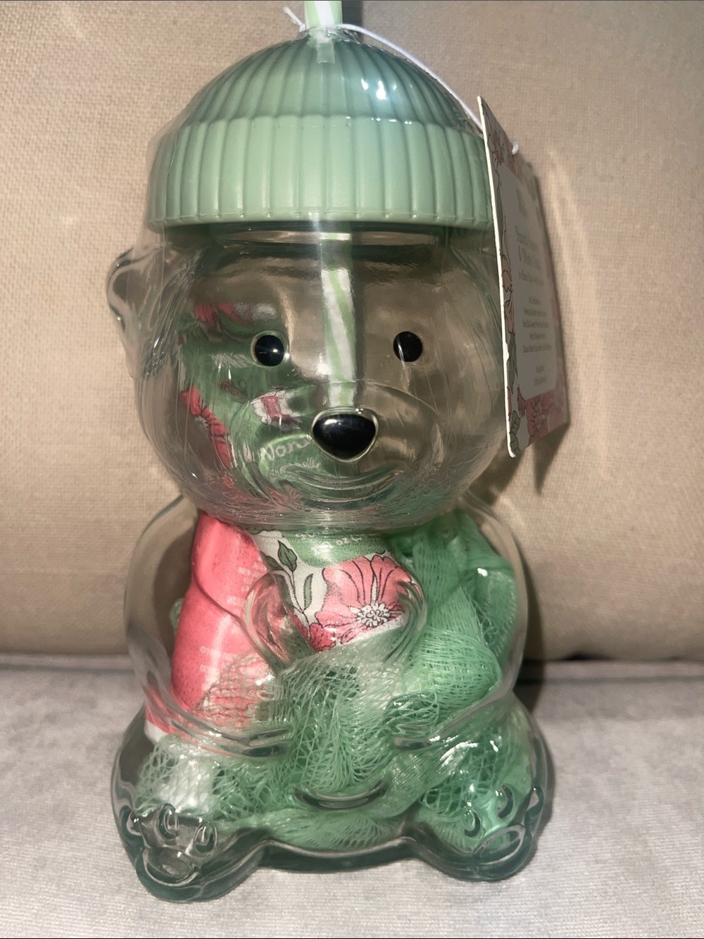 ❤️NEW!!!❤️ RARE AND CUTE! Bear Cup w/straw, mesh pouf, 2 Hand  Cream. $23 each.